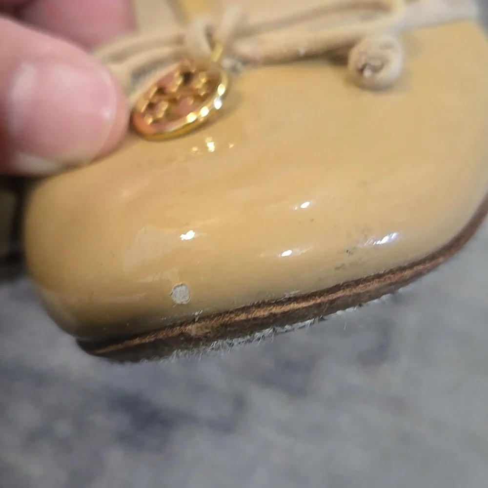 Tory Burch Chelsea 30mm Pump Soft Patenf Calf